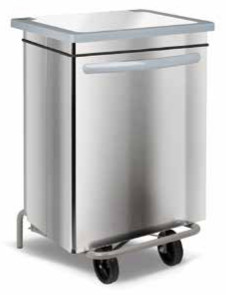 Pedal dustbin stainless 70L 47X37 H.73cm.