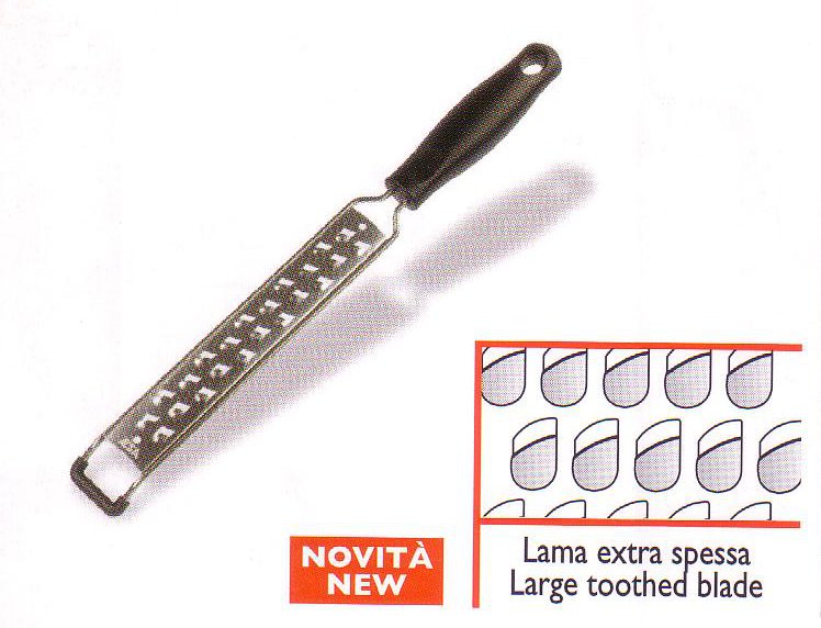 Basic grater with stainless steel large toothed blade cm.34